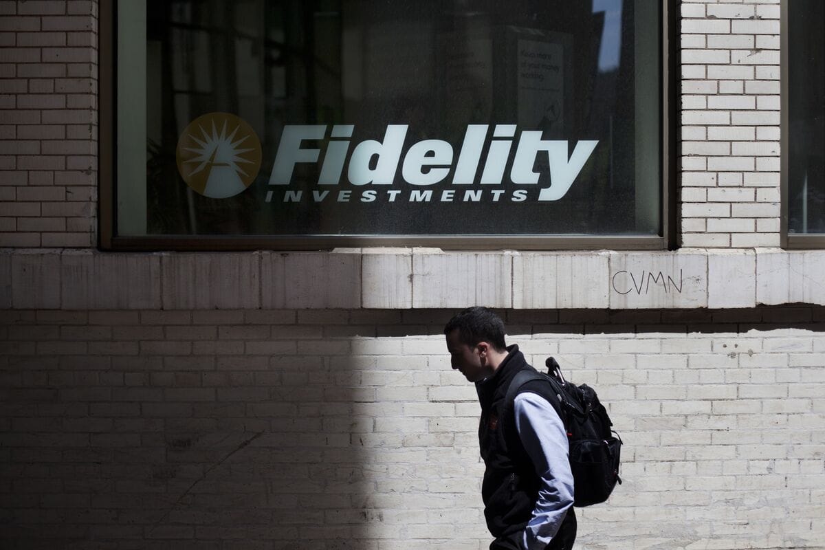 Fidelity executive says "BTC returns to fair value band"