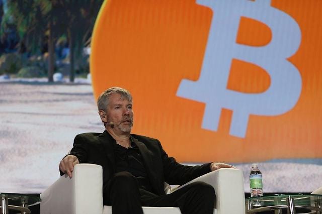 Michael Saylor Sells $373M in Microstrategy Stock Before Bitcoin Halving