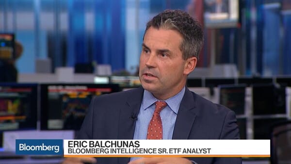 Bloomberg Eric Balchunas approval of BTC spot ETF before 11 jan