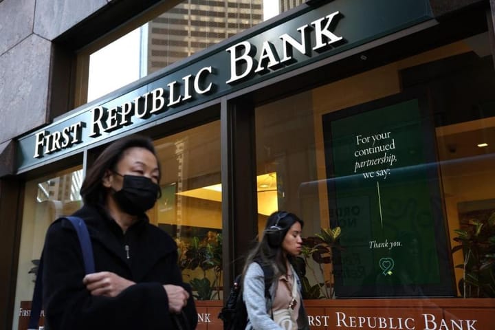 blockchain crypto cryptocurrency Republic First Bank in Pennsylvania has officially collapsed (SpotedCrypto)