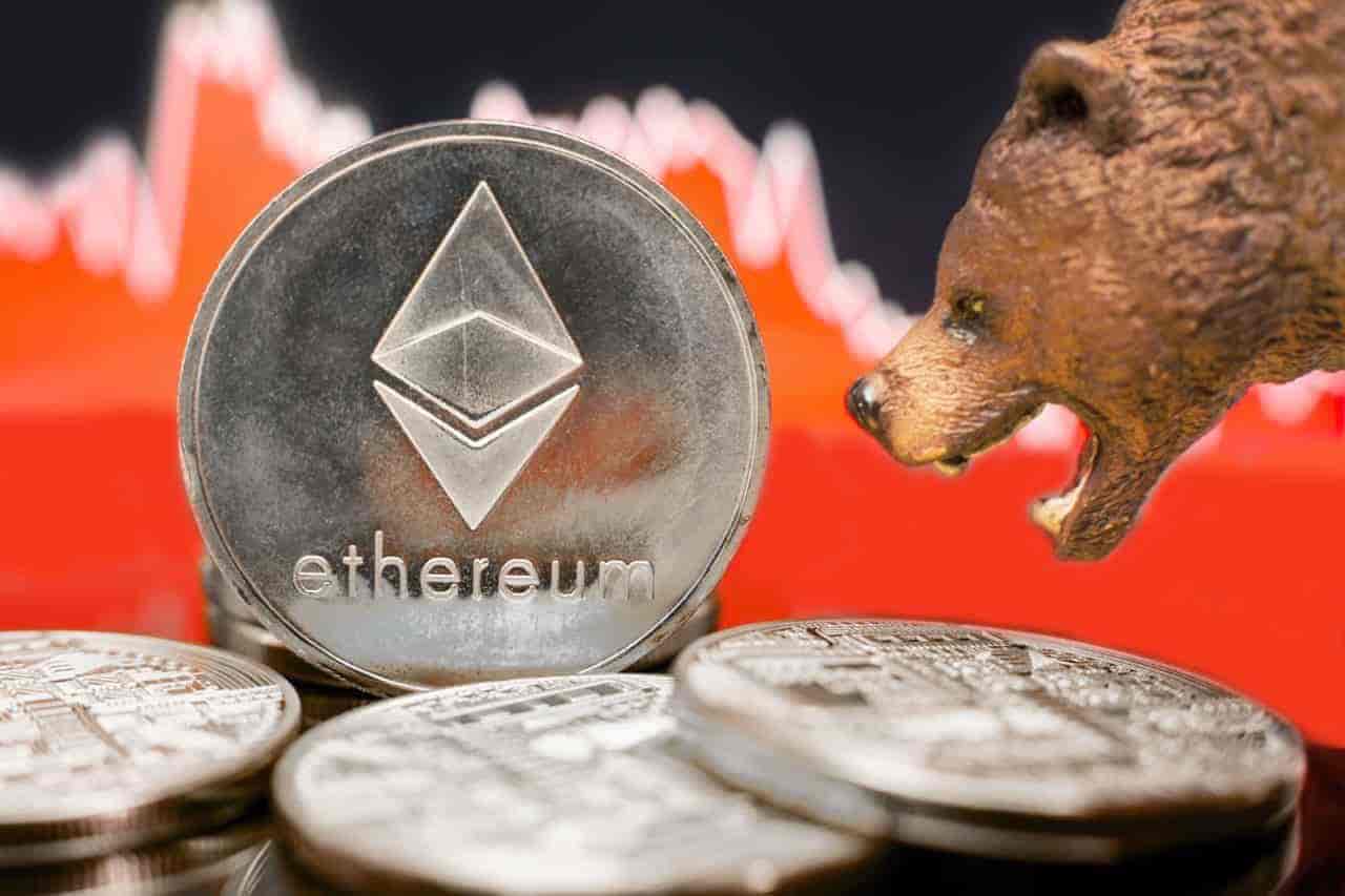 blockchain crypto cryptocurrency Ethereum ETF price drops after launch (SpotedCrypto)